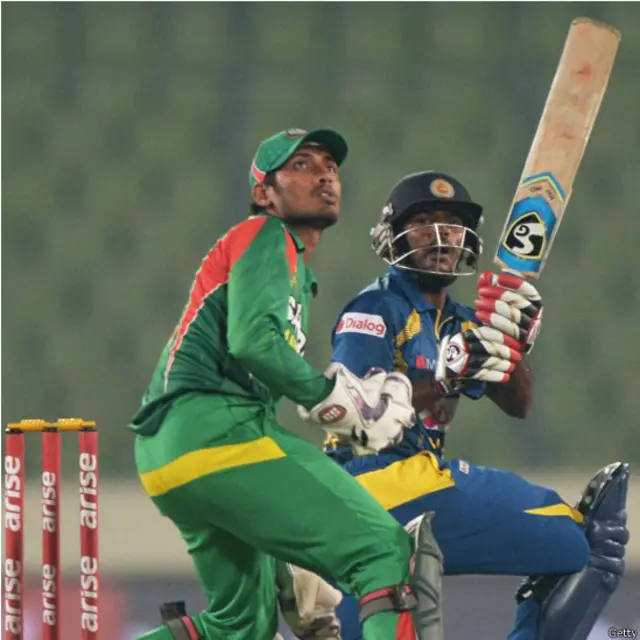 سری لنکا کی جانب سے چتورنگا ڈی سلوا نے پانچ چوکوں کی مدد سے 44 رنز بنائے۔