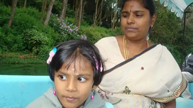 Esposa e hija de Muruganantham