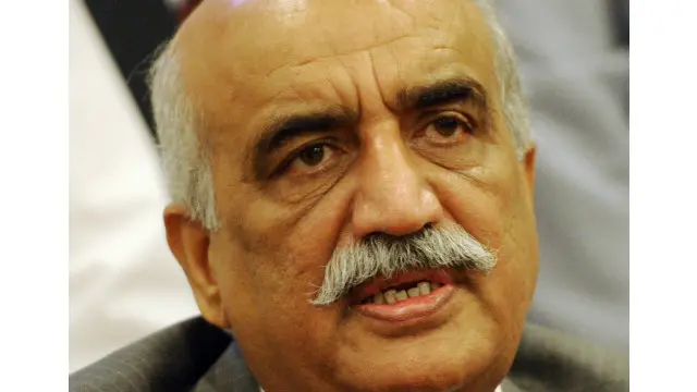 توسیع نے ملنے کی وجہ سے رینجرز کراچی میں بغیر قانونی چھتری کے اپنے فرائض سرانجام دے رہے ہیں