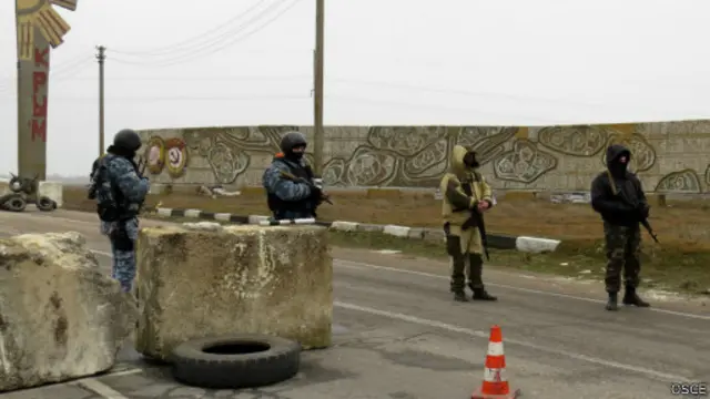 Блокпост возле Армянска, который не удалось пройти команде ОБСЕ