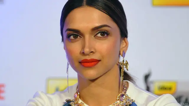 دیپکا کو اس سال کئی ایوارڈز دیے گئے لیکن یوایفا کے فائنل دیکھنے کی دعوت اپنے آپ میں نمایاں اعزاز ہے