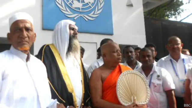 religioues leaders in protest