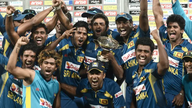 سری لنکا نے پاکستان کو پانچ وکٹوں سے شکست دے کر ایشیا کپ جیت لیا۔