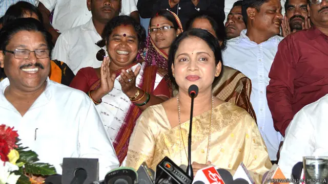 कांग्रेस में शामिल हुईं अभिनेत्री अपराजिता मोहंती.