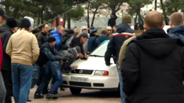 Нападение пророссийских активистов