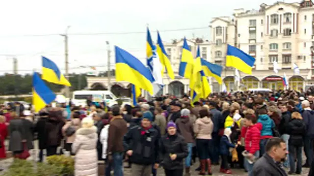 Проукраинские активисты в Севастополе