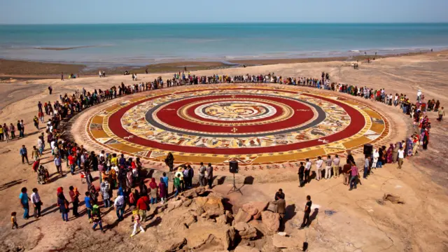 فرش خاکی هرمز، در سال 1391