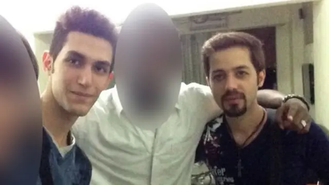 සොරාගත් ගමන් බලපත්‍රයක් යොදා ගනිමින් ගමන් කළ මගීන් දෙදෙනා