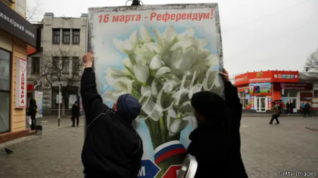 تبلیغات برای همهپرسی کریمه در سیفروپول