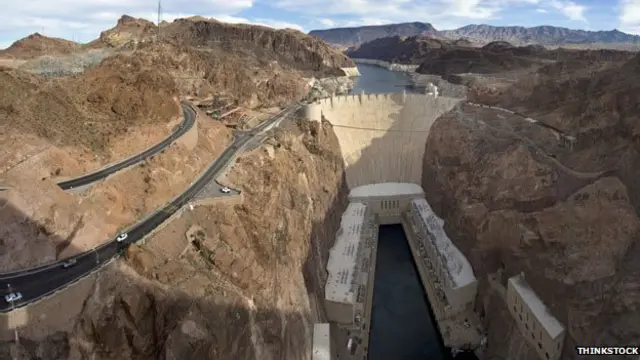 Presa Hoover