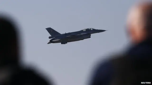 Hoa Kỳ gửi các phi đội F-16 sang để trấn an dư luận Ba Lan lo ngại về Nga