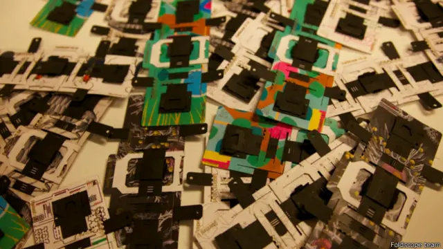 Microscópio Foldscope (Foldscope team)