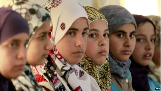 ونیسیف کی تازہ رپورٹ کے مطابق تقریبا 10 لاکھ بچے ایسے علاقوں میں قیدو بند کی زندگی گذارنے پر مجبور ہیں