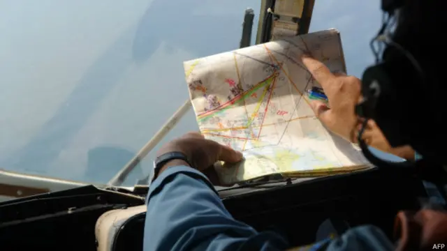 越南空军搜寻失联马航客机(11/03/2014)