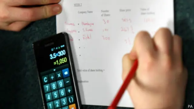 英国职业技能部长汉考克（Matthew Hancock）表示，这是作为政府提高国家数学和英语教学水平而进行的。