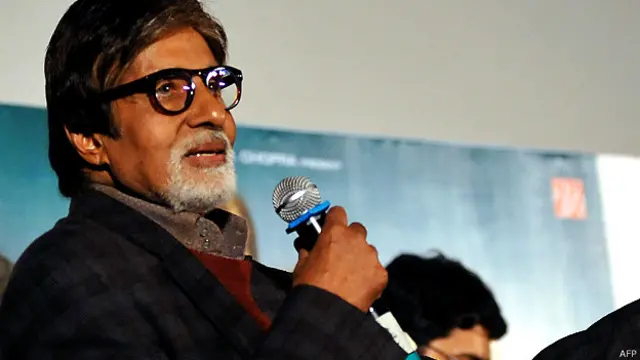 امیتابھ بچن جب جب بیمار ہوئے ملک گیر پیمانے پر ان کے مداحوں نے ان کے لیے دعائیں کی ہیں