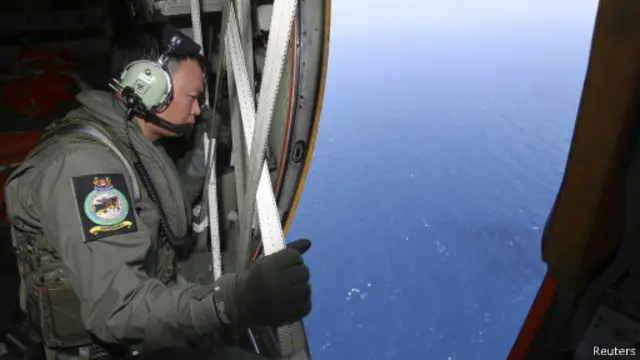 Пошуки літака