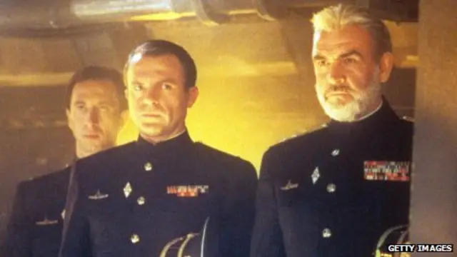 واسیلی برودین (با بازی سم نیل) و مارکو رامیوس (با بازی شون کانری) آمریکا را دوست دارند