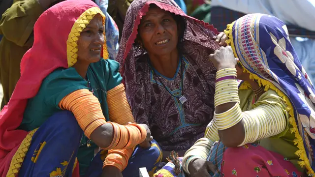 خواتین کا تو امداد تک پہنچنا ایک دشوار اور مشکل مرحلہ ہوتا ہے۔