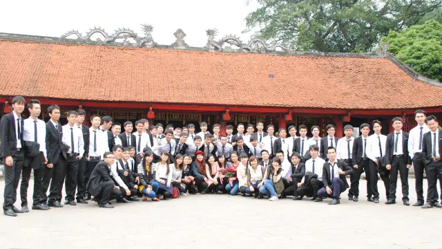 "Dù là ở Việt Nam hay Mỹ, nếu muốn có việc làm, bạn vẫn phải tự chọn ngành nghề cho đúng năng lực và sở thích của mình, nhưng vẫn đáp ứng đúng nhu cầu của xã hội"