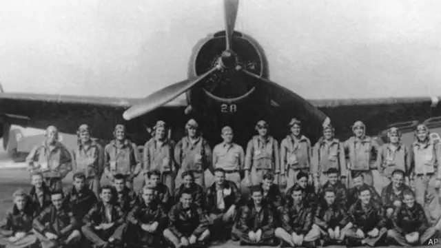 طاقم الرحلة 19 لطائرة تابعة للبحرية الأمريكية اختفت في مثلث برمودا عام 1945 