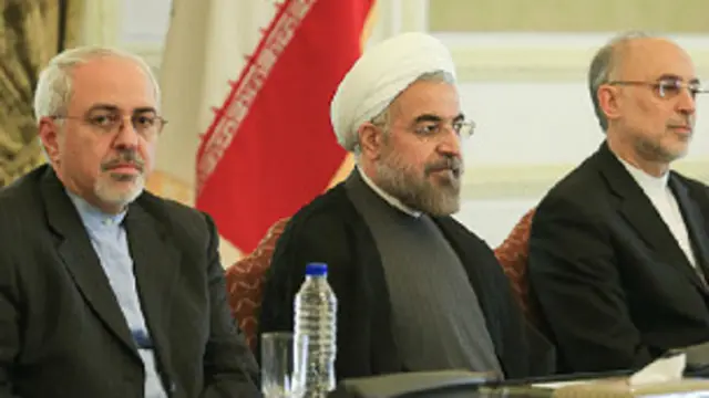 اتهام اخراج "نیروهای متعهد" میتواند واکنش به تغییر مدیریت در سازمان انرژی اتمی و مذاکرات اتمی باشد