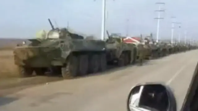 راپورونه وايي چې د کريميا له پولې سره نژدې روسي ځواکونو پوځي تمرينونه پيل کړي دي