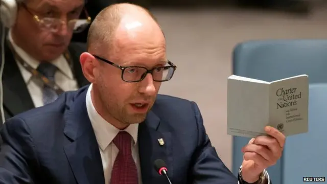 آرسنی یاتسنیوک می گوید اوکراین قربانی تعرض روسیه شده است