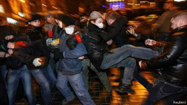 ناآرامیها در دونتسک، خشونتبارترین از هنگام سقوط دولت آقای یانوکوویچ بوده است