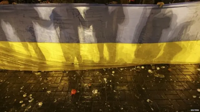 Người tổ chức của nhóm vận động cho quan hệ Ukraine - Liên Hiệp châu Âu nói nạn nhân bị thiệt mạng là người của nhóm này.