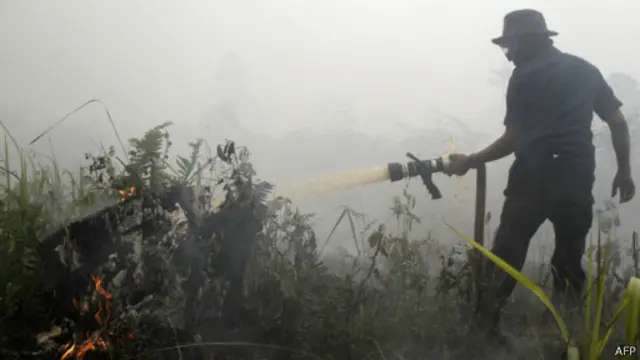 Kabut asap di Riau