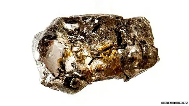 ब्राज़ील से मिला हीरा