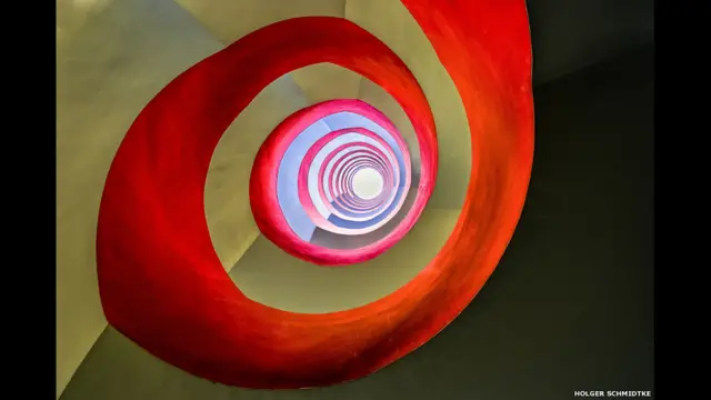 'अंडर दी स्टेयरकेस', जर्मनी के होल्गर स्किमिड्ट्के, ओपेन आर्किटेक्चर कैटगरी, सोनी वर्ल्ड फ़ोटोग्राफ़ी अवार्ड्स 2014 