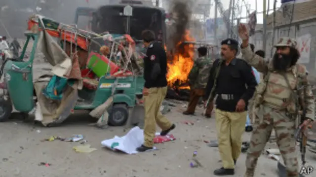 بم ڈسپوزل سکواڈ کے مطابق یہ دھماکا ٹائم ڈیوائس کے ذریعے کیا گیا اور بم سائیکل میں نصب تھا