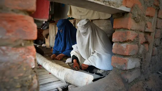 لاسي اوبدل شوې غالۍ پاکستان ته د افغان کډوالو د ډالۍ په سترګه کتل کېږي.