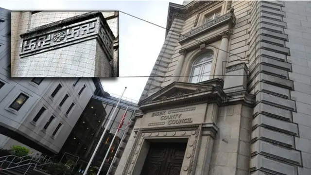 ایسکس کاؤنٹی کونسل کی عمارت پر سواستکا ہٹلر کے منظر عام پر آنے سے پہلے کا کندہ ہے