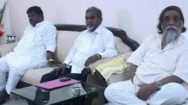 शिबू सोरेन के साथ हेम लाल मुर्मू