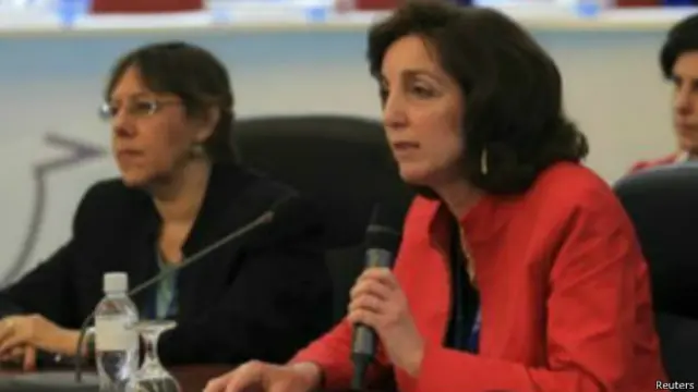 Secretária-assistente de Estado dos EUA Joberta Jacobson (foto: Reuters)