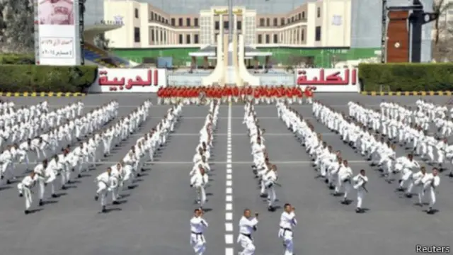 از زمان برکناری محمد مرسی، نیروهای ارتش مصر به طور مرتب هدف حمله بوده‌اند