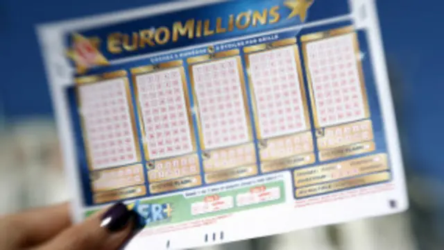 Salah satu contoh lotre