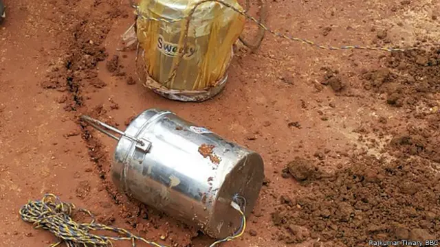 ماؤنواز باغی عام طور پر خوساختہ بموں کا استعمال کرتے ہیں