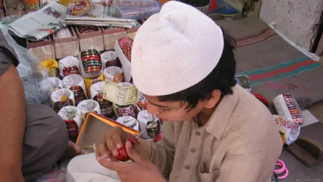 गुलाल गोटा