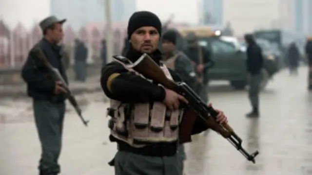 ګڼ افغانان د ټاکنو پرمهال د ممکنه ناامنیو له رامنځ ته کېدو اندېښنه لري.