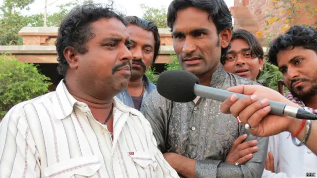 जारा समुदाय के 'लंगा' घराने के खां बंधु