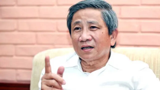 Giáo sư Nguyễn Minh Thuyết