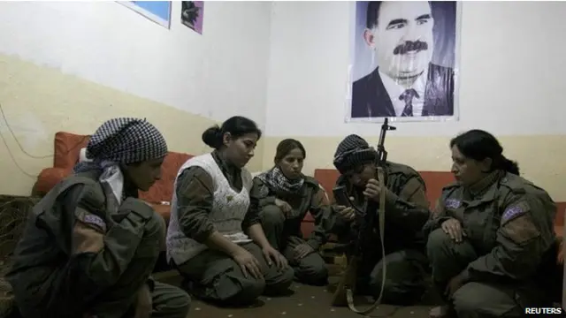 الأكراد في سوريا يقاتلون تفاديا لتعدي "الجهاديين"