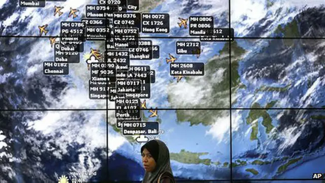 Tablero electrónico en aeropuerto de Kuala Lumpur