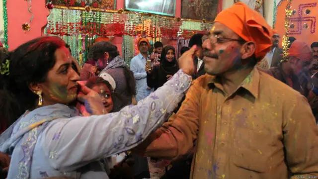 पाकिस्तान, होली की धूम, रावलपिंडी, राधाकृष्ण मंदिर