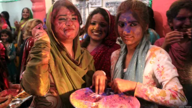 पाकिस्तान, होली की धूम, रावलपिंडी, राधाकृष्ण मंदिर