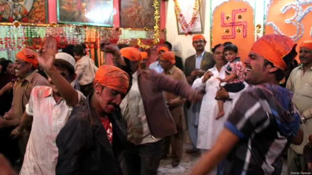 पाकिस्तान, होली की धूम, रावलपिंडी, राधाकृष्ण मंदिर